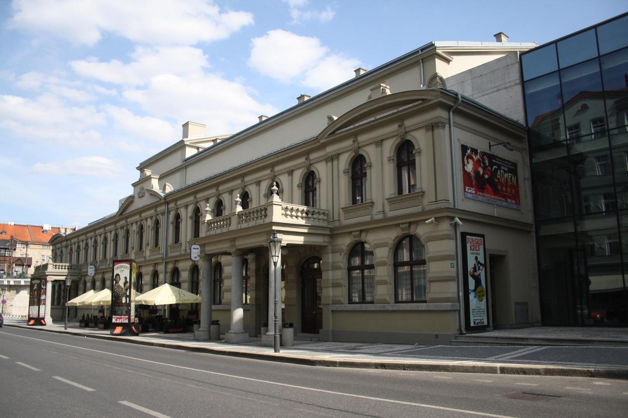 Apartments With Large Balcony, Parking Prága Kültér fotó